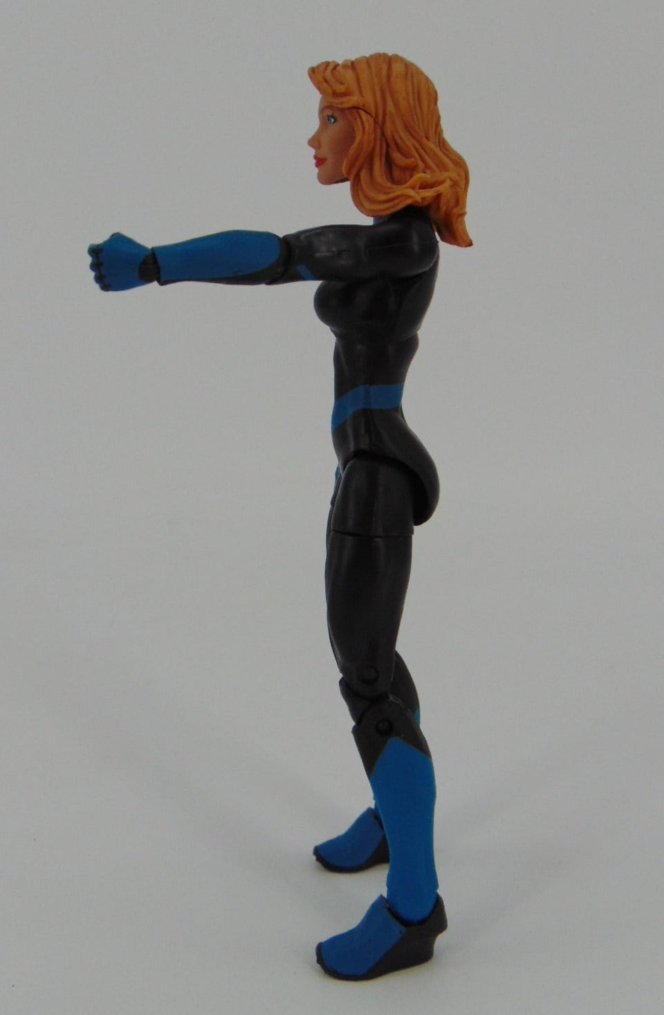 Invisible Woman - Marvel Legends (Complete)