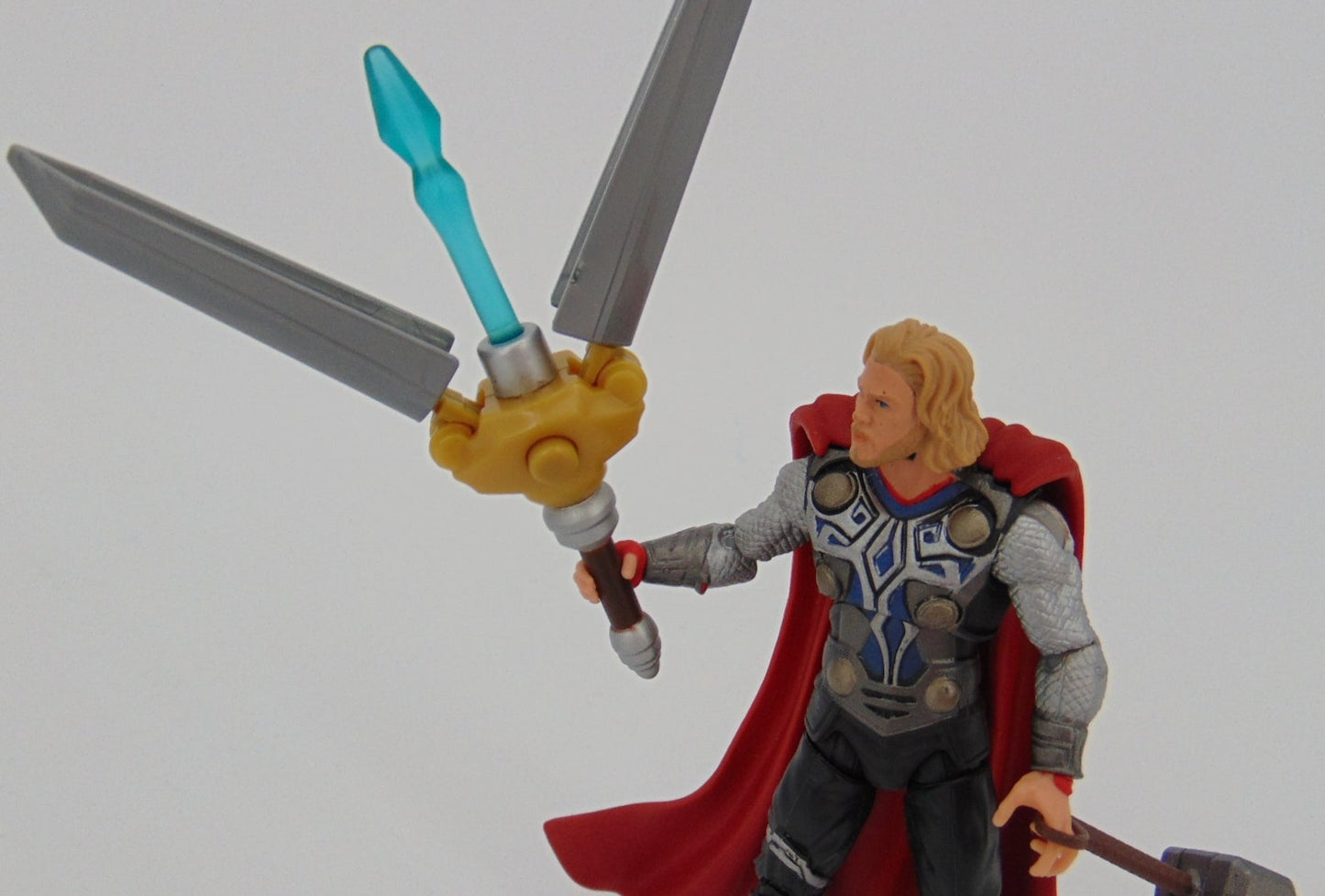 Sword Spike Thor - Hasbro 2010 3.75 (Complete)